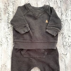 Baby Gap Sweatsuit Size 0-3 Months